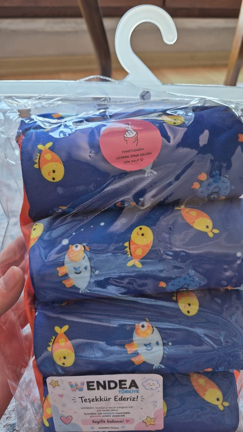 Customer photo review of Yüzmeyi Öğreten Çocuk Mayosu | Batmaz Mayo