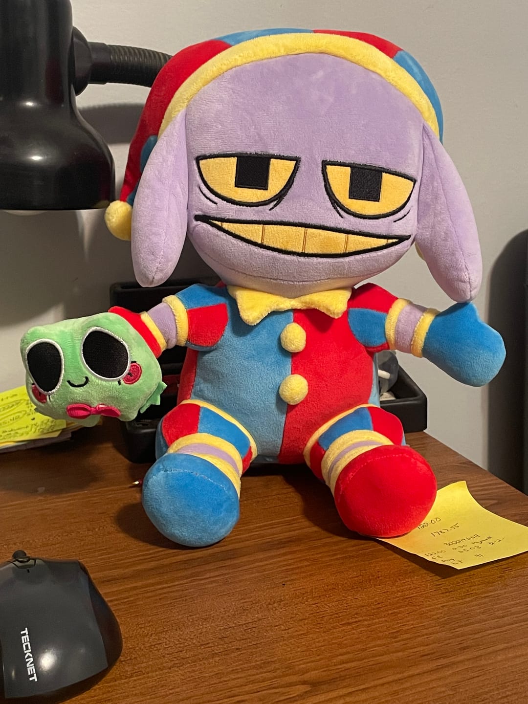 Customer photo review of Pomni-Suit Jax Plush
