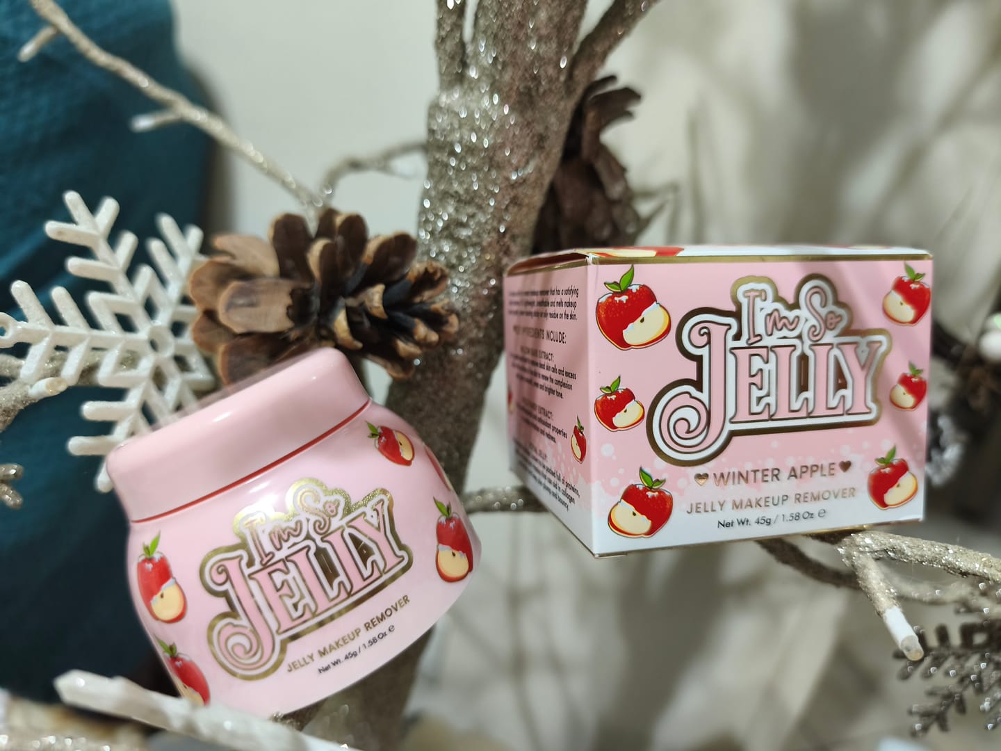 Customer photo review of I'm So Jelly Makeup Remover