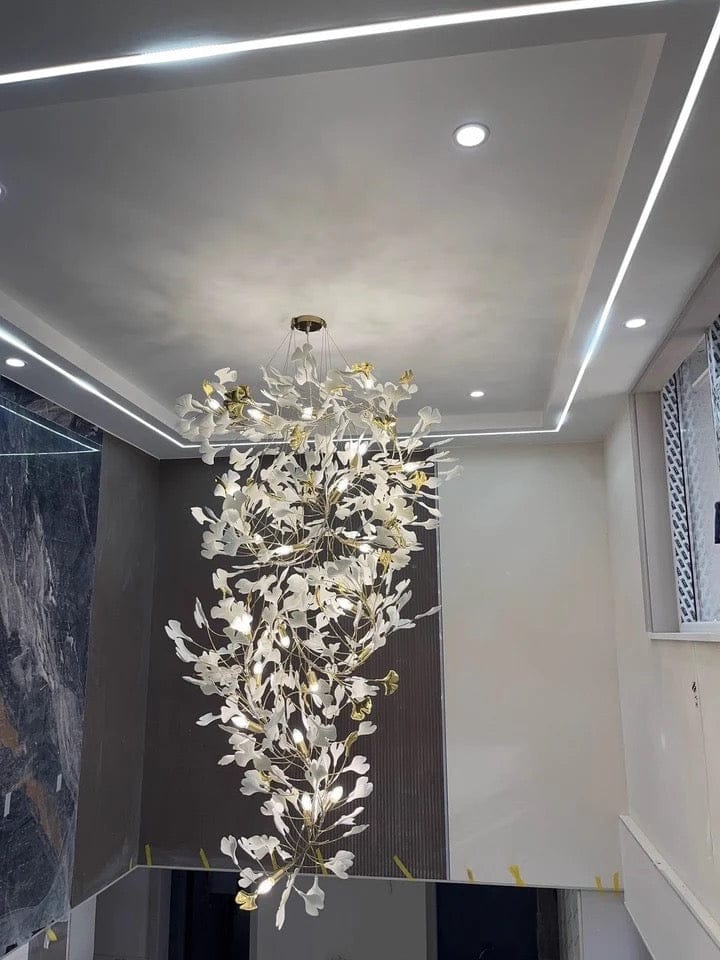 Customer photo review of Żyrandol liście miłorzębu Ginkgo – luksusowa lampa wisząca do klatki schodowej i salonu | FOGLIA