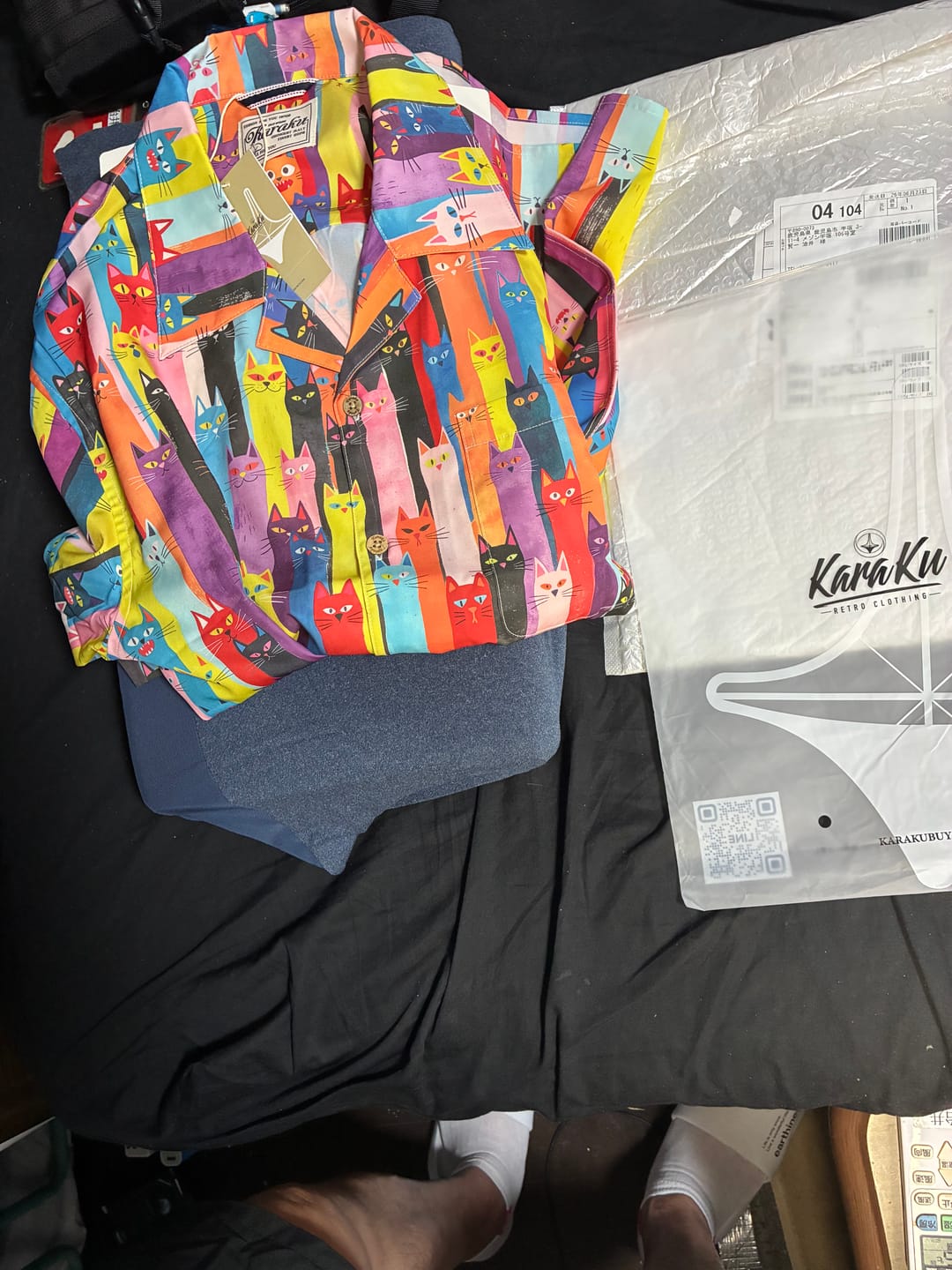 Customer photo review of 「ストレッチ・キャット」ストライプ総柄 ポップアート風アロハシャツ
