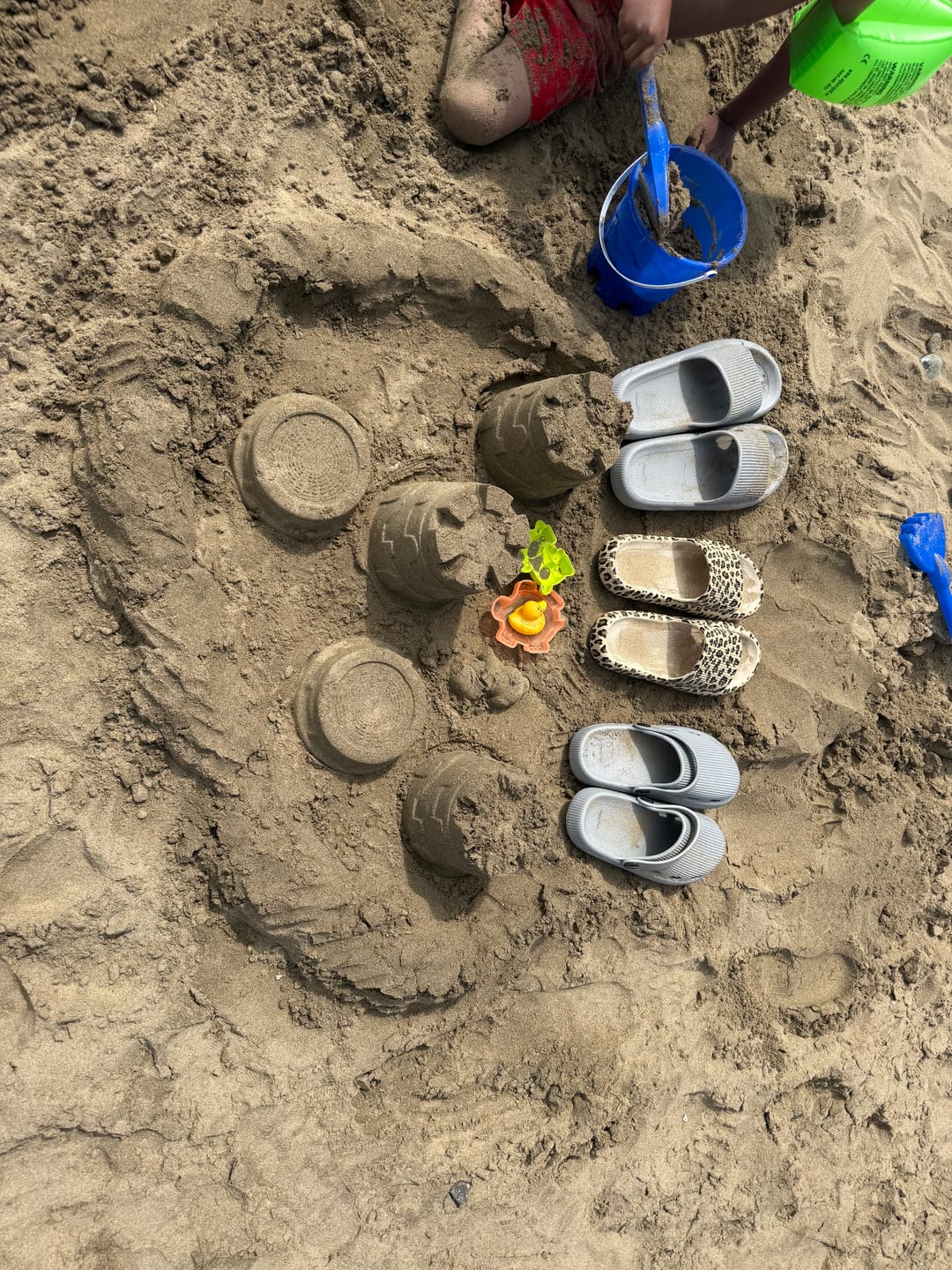 Customer photo review of HappyFlops Kids
