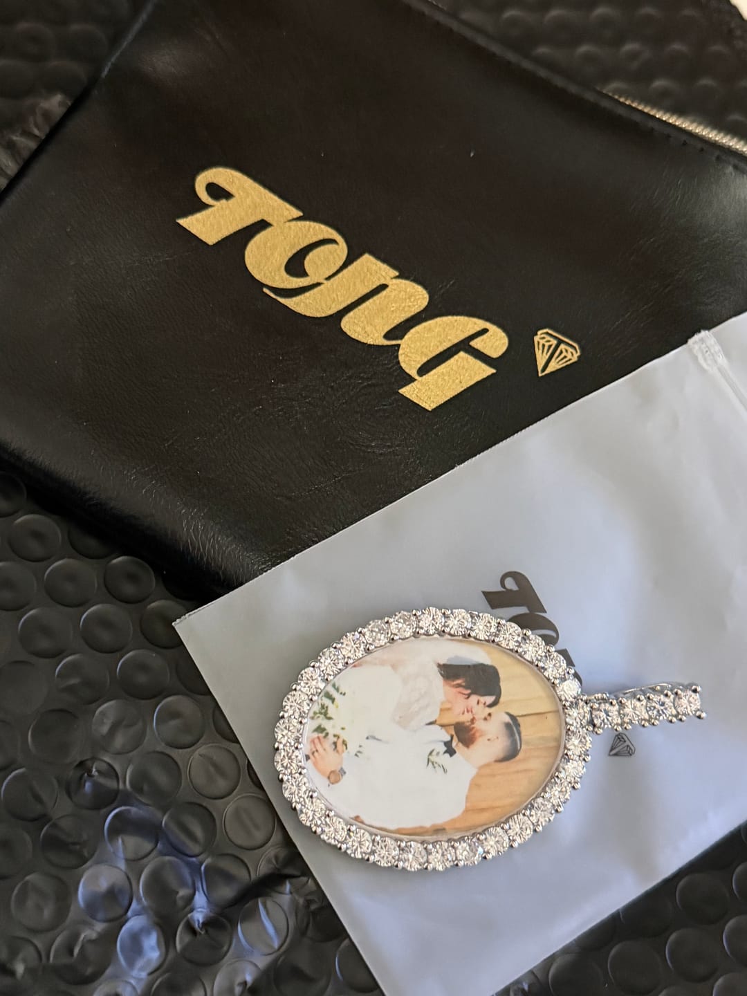 Customer photo review of 3D OVAL CUSTOM PICTURE PENDANT