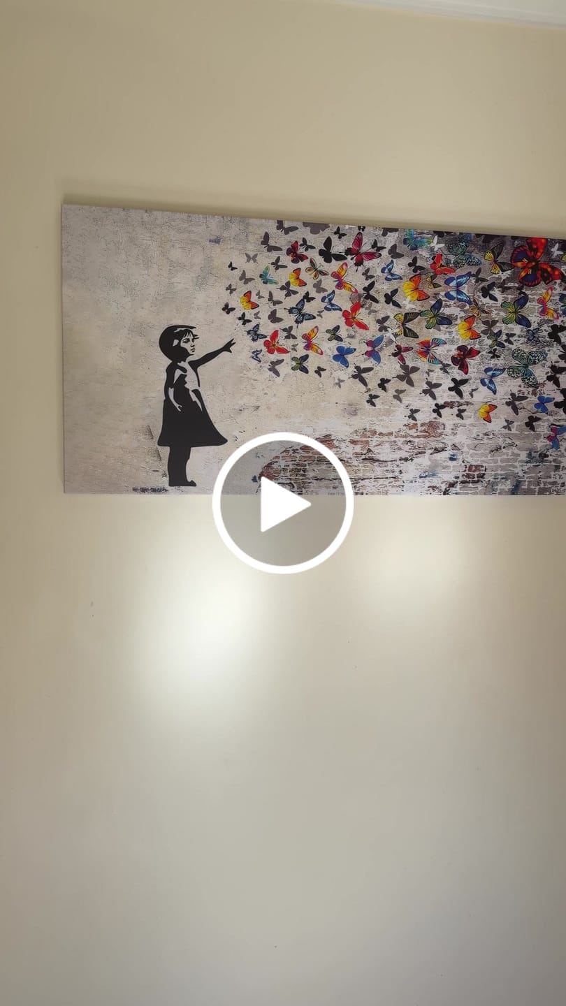 Customer video review of BANKSY FLYING BUTTERFLIES CANVAS