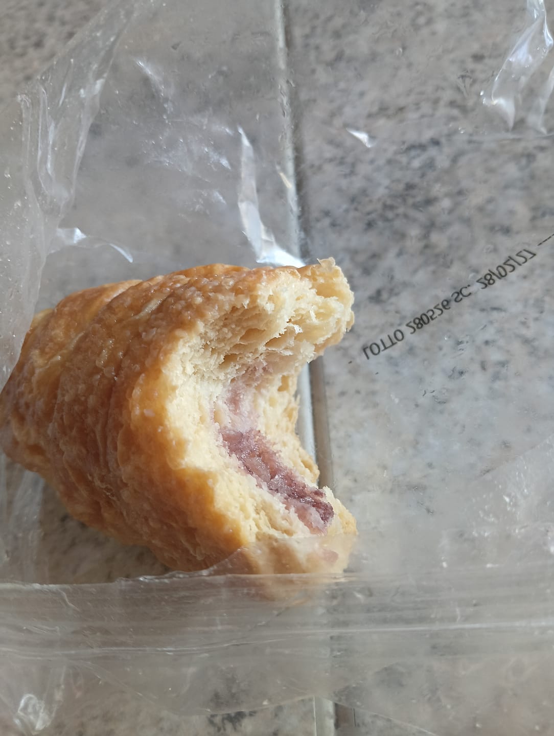 Customer photo review of 15 Cornetti proteici ripieni ai frutti di bosco