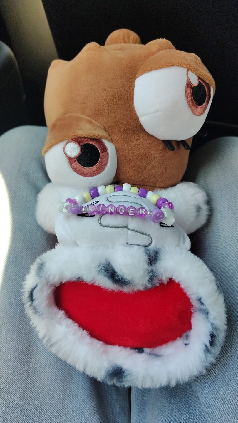 Customer photo review of Queenie Plush