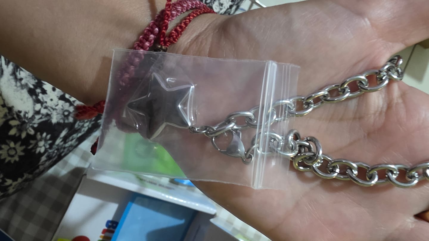 Customer photo review of Collar Dazzle Plata