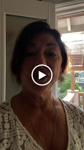 Customer video review of Cashmere Court | Eau de Parfum