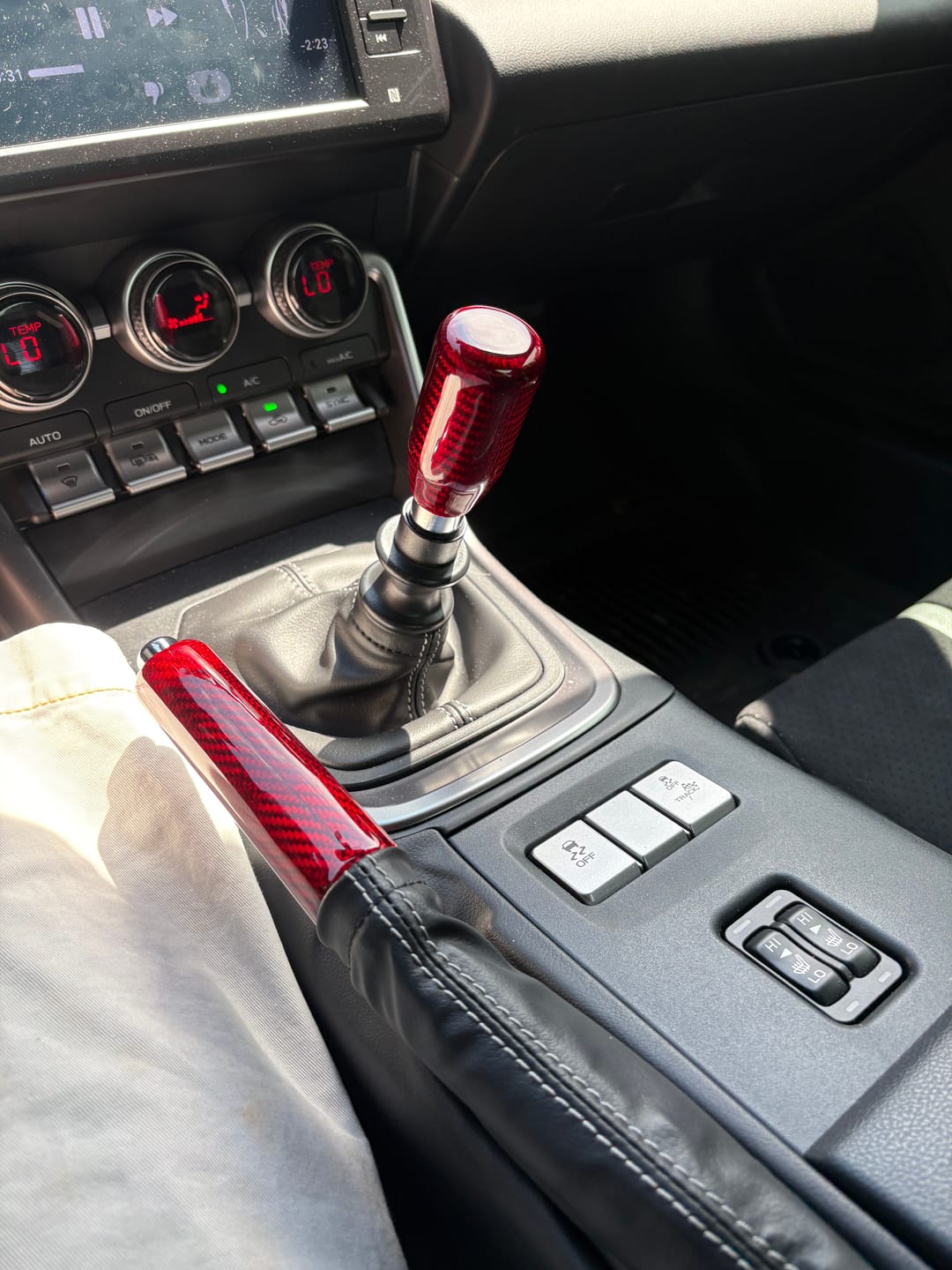 Customer photo review of 2008-2026 Subaru WRX/STi Carbon Fiber Ebrake Handle 2013-20 BRZ/FR-S/GR86