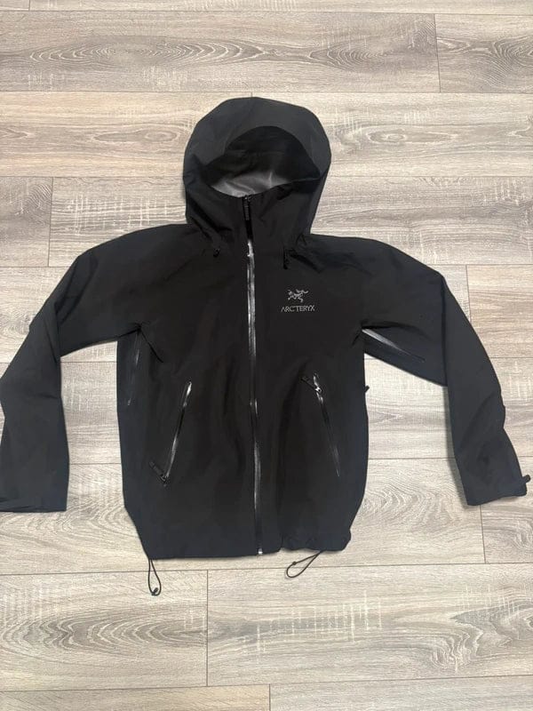 Customer photo review of Veste Arc*terx