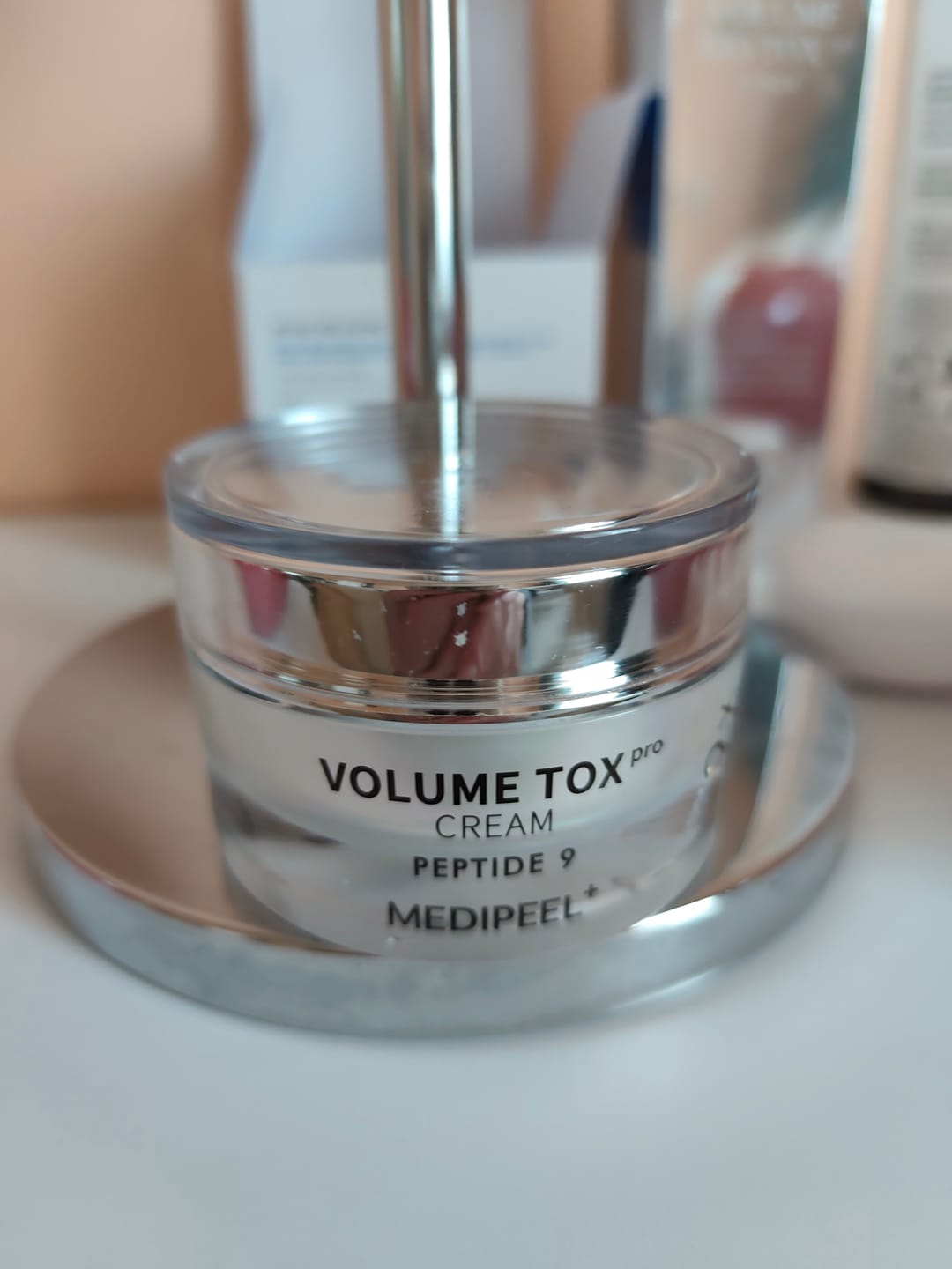 Customer photo review of Atjaunojošs krēms ar peptīdiem Medi-Peel Volume Tox Cream Peptide 9 Pro