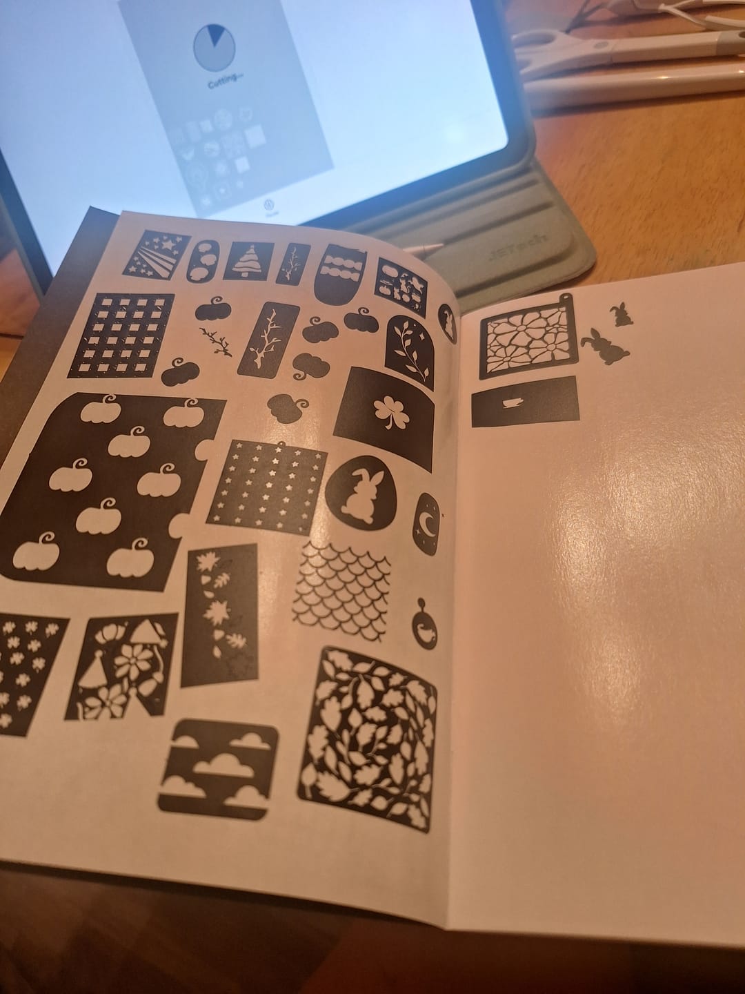 Customer photo review of Airbrush Stencil Saver Book