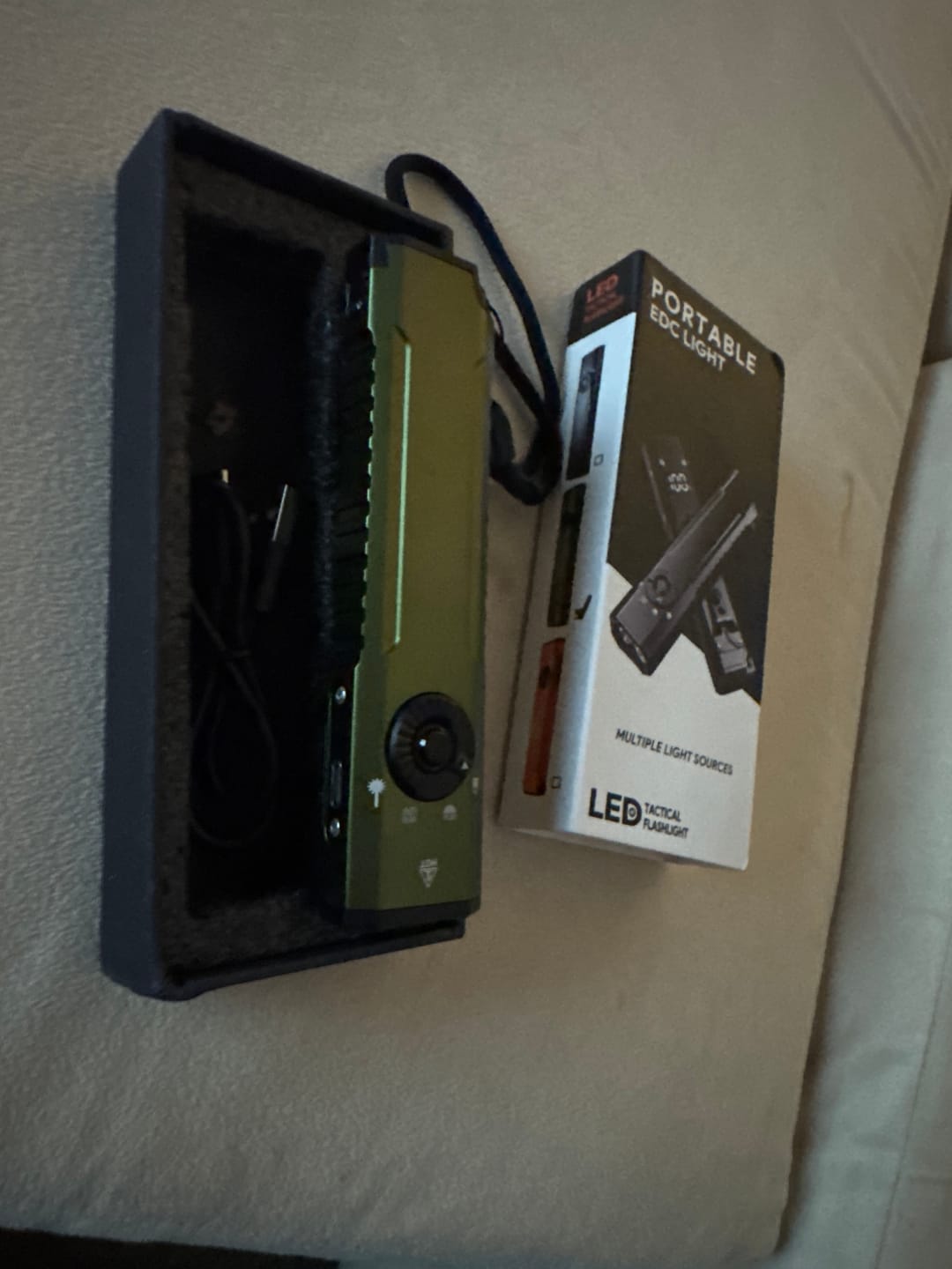Customer photo review of Turn Night Into Day: The Pocket-Sized High-Lumen Flashlight Built Like an Armor 🔦⚡️