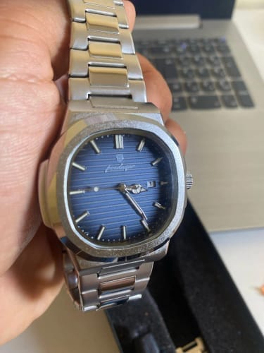 Customer photo review of Poedagar Deluxe Edition® Watch