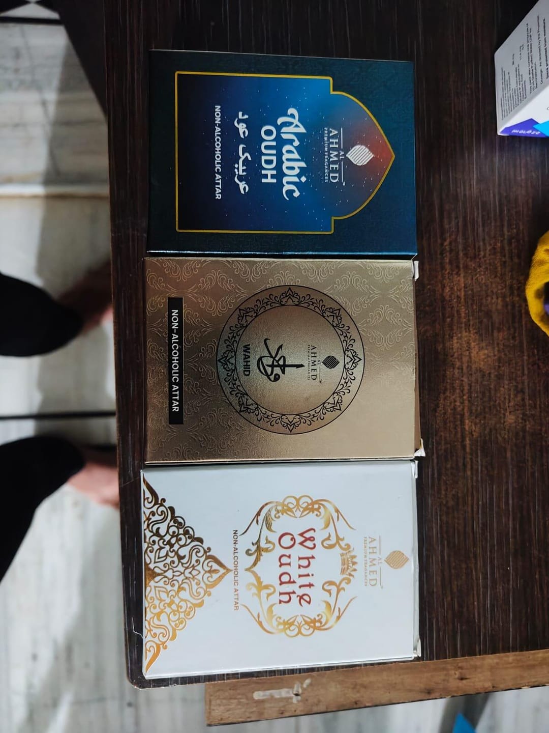 Customer photo review of AL AHMED PREMIUM WAHID ATTAR ROLL LONG LASTING FRAGRANCE PERFUME FOR MEN AND WOMEN | 100% ALCOHOL FREE ATTAR PERFUME | (6ML