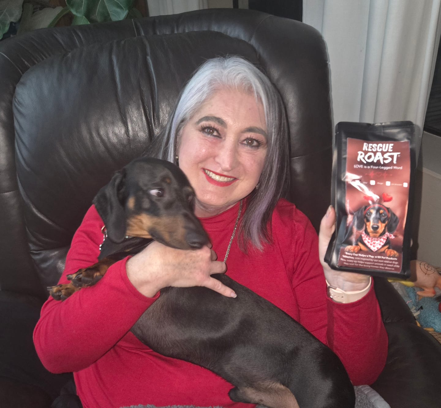Customer photo review of 🐾🥃 THE ULTIMATE DOG DAD WHISKEY INFUSED GIFT SET 🥃🐾