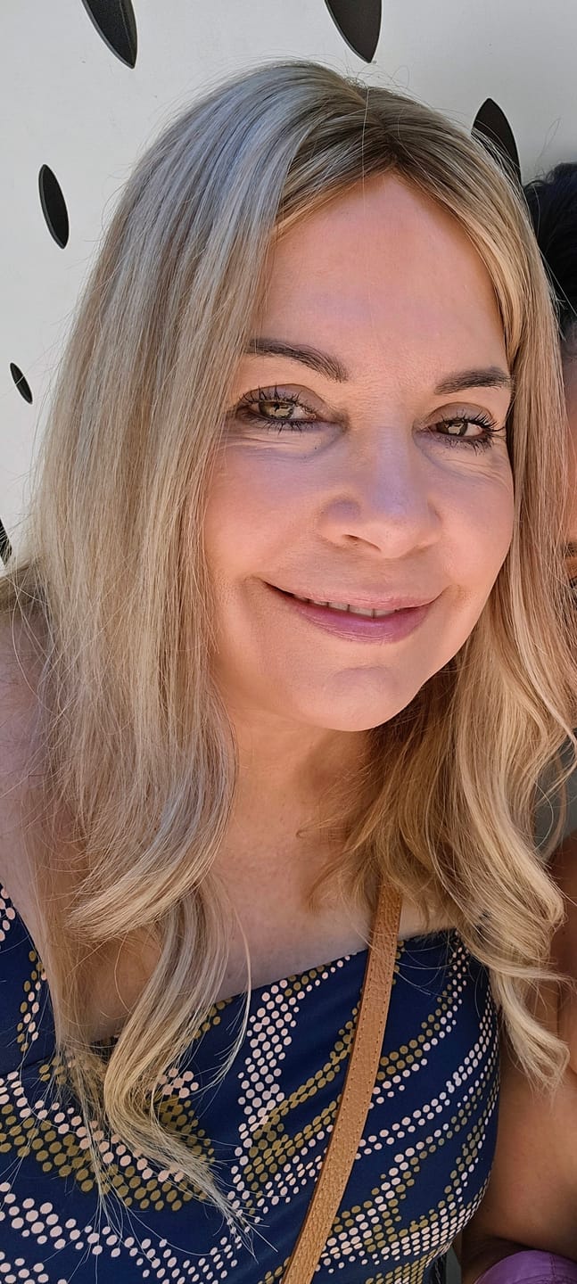 Customer photo review of Elsie Full Volume Hair Topper