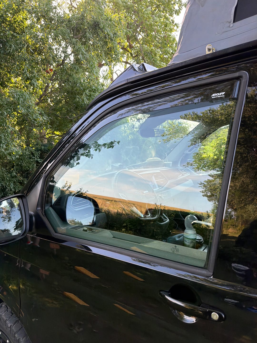 Customer photo review of Aerolift Windabweiser, Regenabweiser SET - VW T5-T6.1 / Ford V710