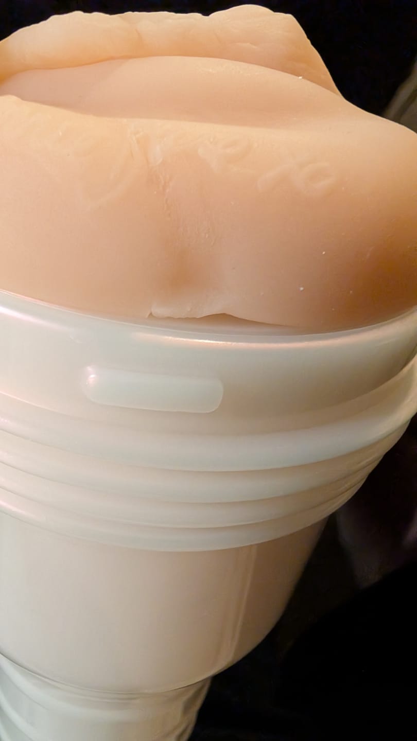 Customer photo review of Bonnie Blue Fleshlight