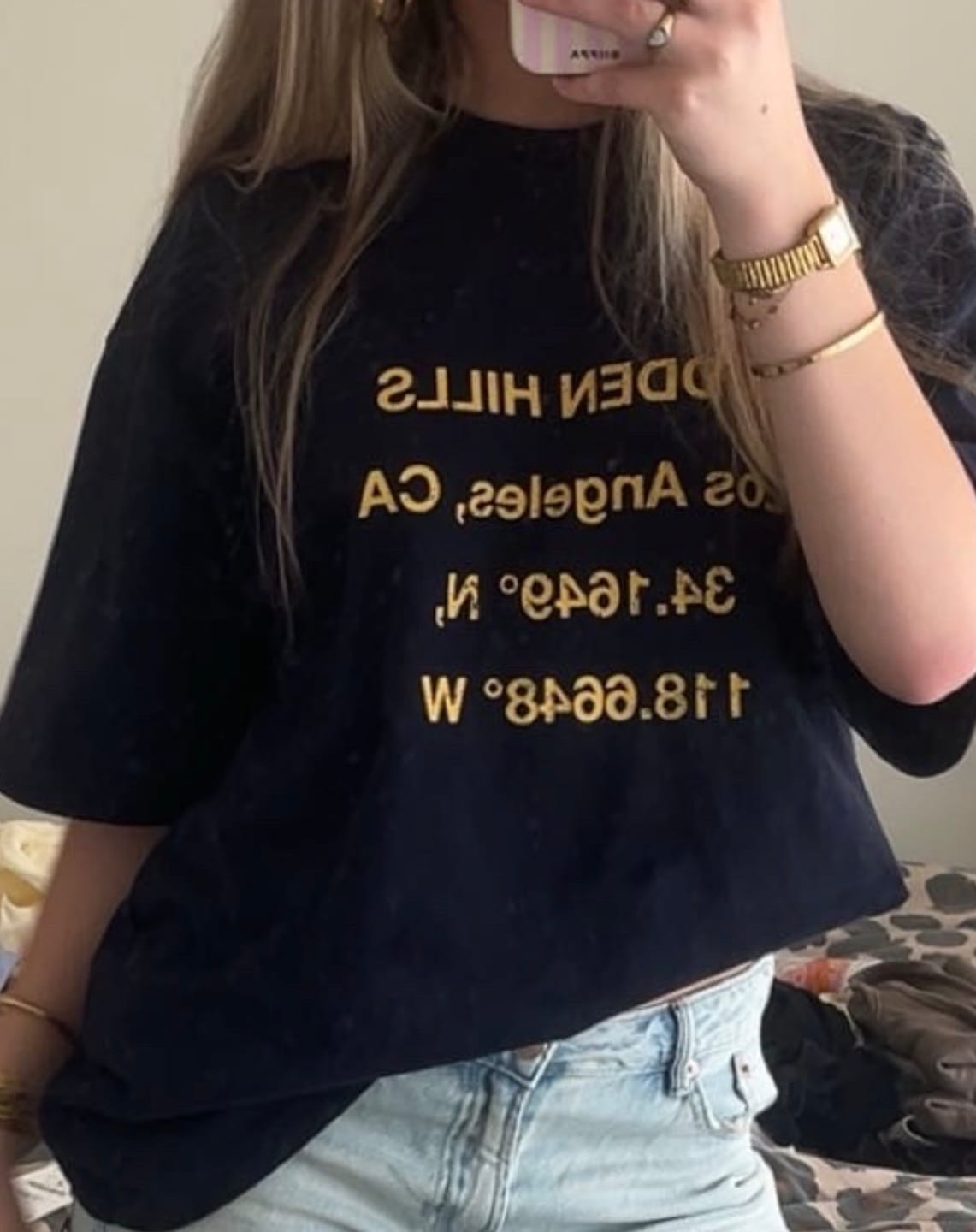 Recenzja zdjęcia klienta dotycząca koszulki z krótkim rękawem VINTAGE LOGO w kolorze bursztynowym/granatowym