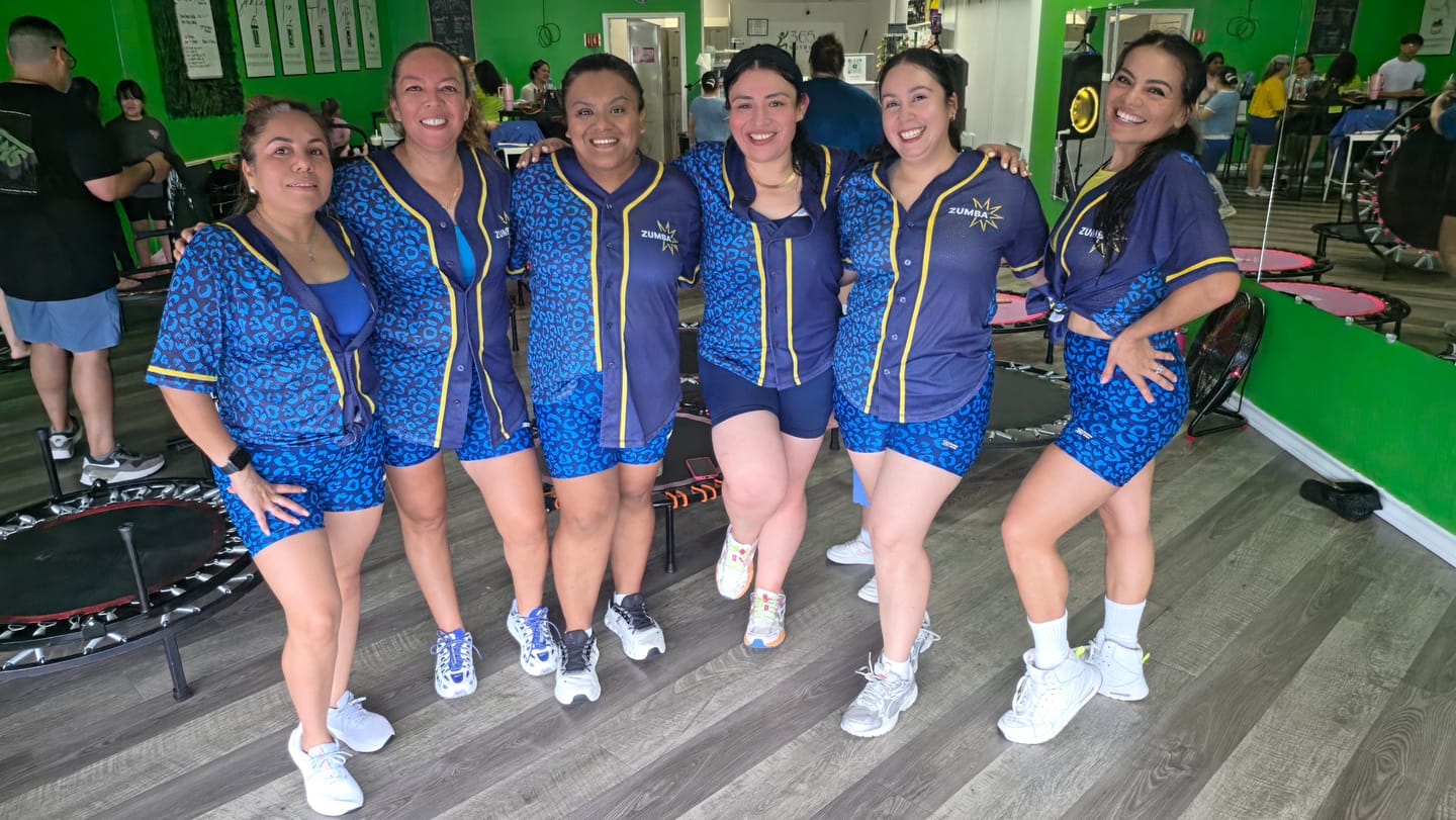 Customer photo review of Sizzlin' Unisex Baseball Jersey