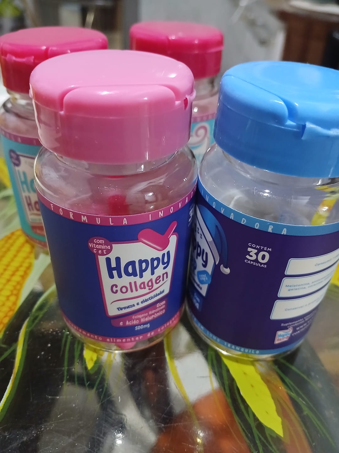 Customer photo review of Happy Hair 2 Potes + 1 Melatonina Grátis + 1 Colágeno Grátis