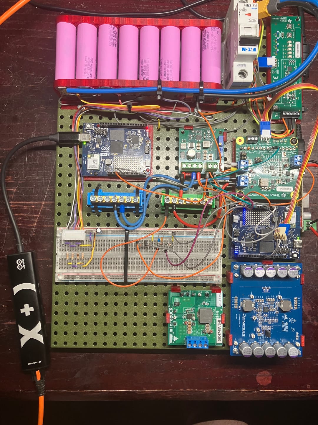 Customer photo review of Arduino USB-C Hub (8 in 1)
