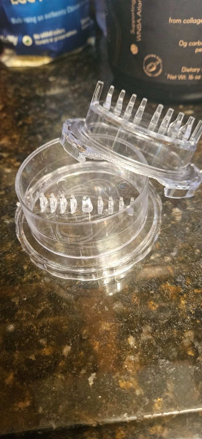 Customer photo review of 🎁Hot Sale 49% OFF🔥Manual Garlic Twister & Masher