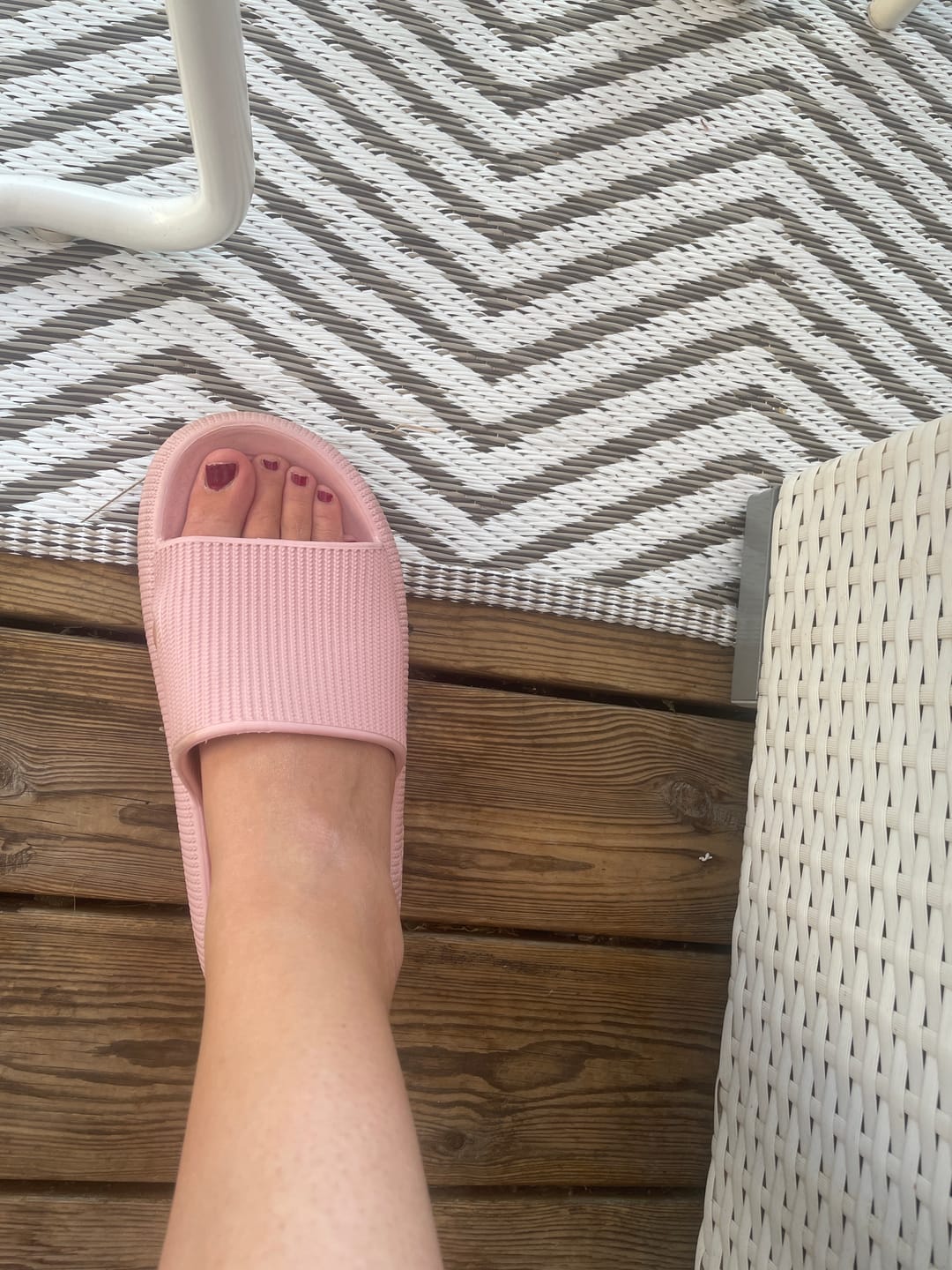 Customer photo review of HappyFlops Original