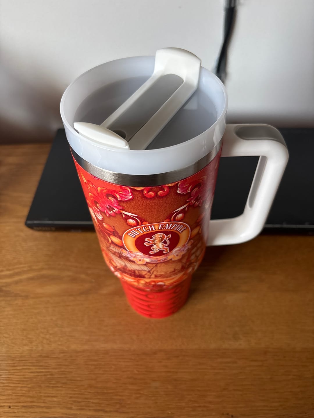 Customer photo review of Personalized Dutch Empire Tumbler With Handle Tulip Ornaments Vintage Style DT05