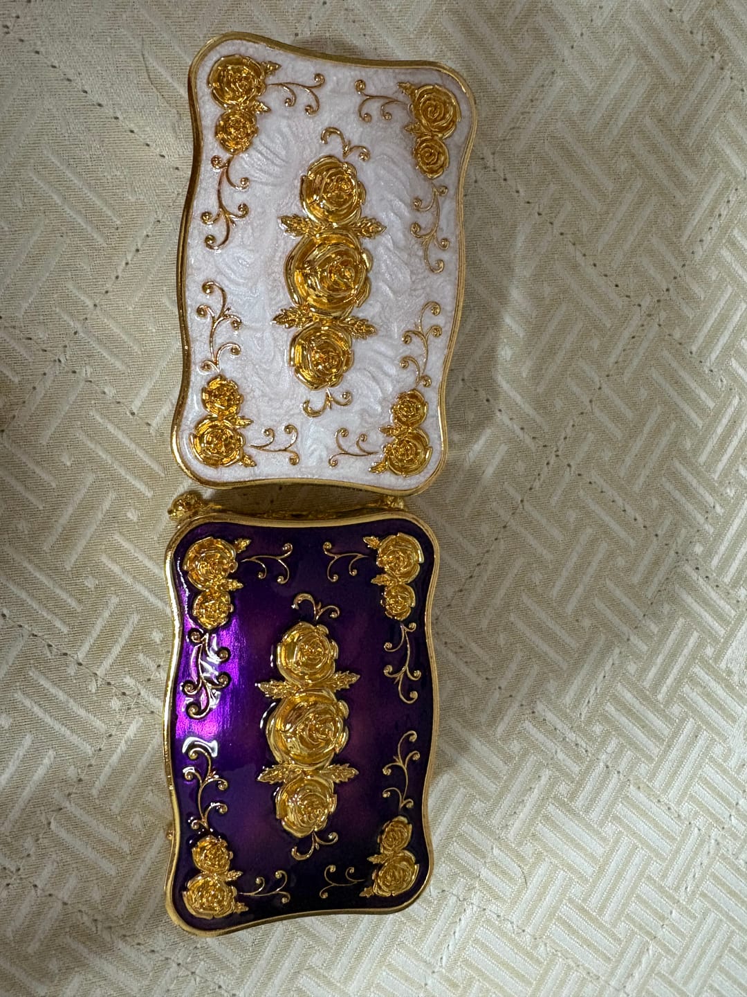 Customer photo review of Rose Jewelry Box