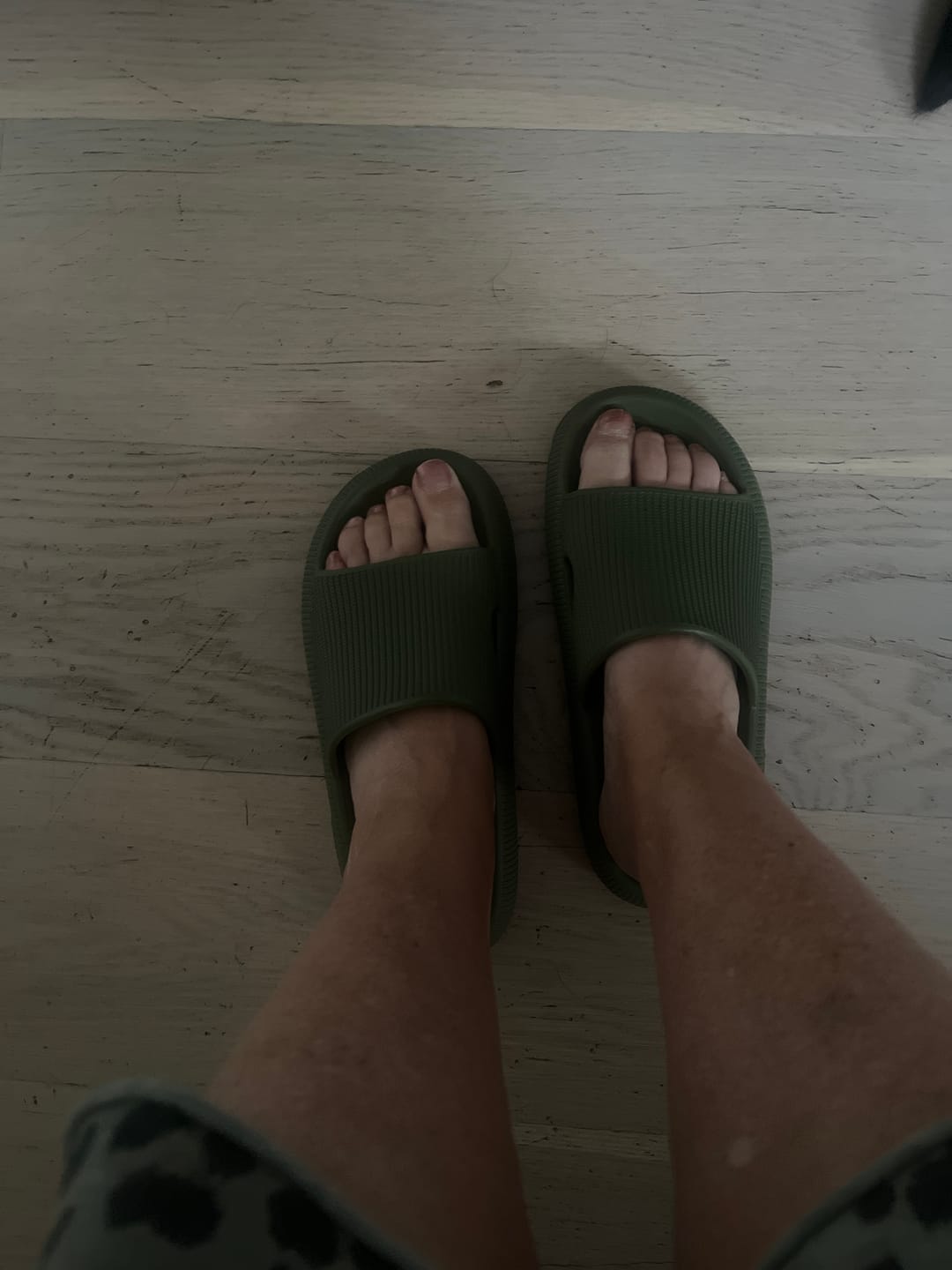 Customer photo review of HappyFlops Original Drop 002