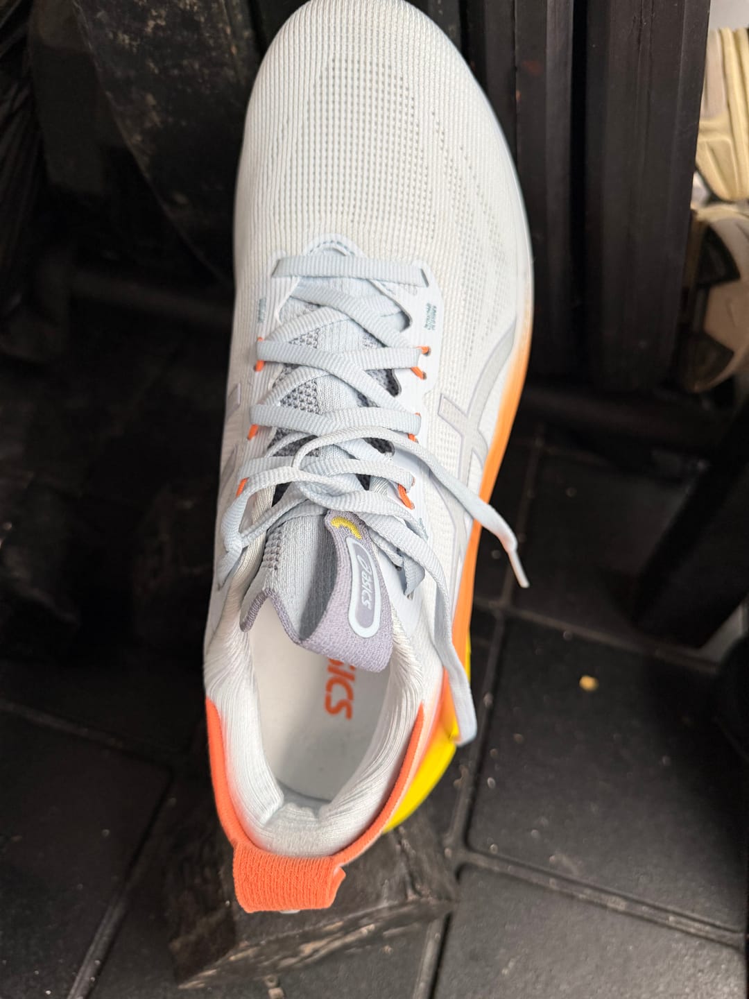 Customer photo review of Asics Gel Nimbus 28 Sunny Sizzle Hombre Sky Sun Peach