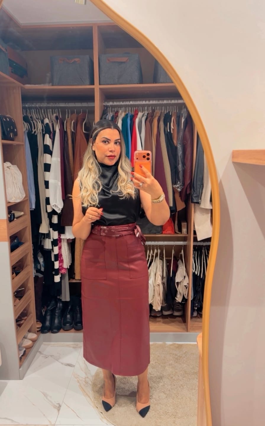 Customer photo review of Saia Midi em Couro Eco, Marsala