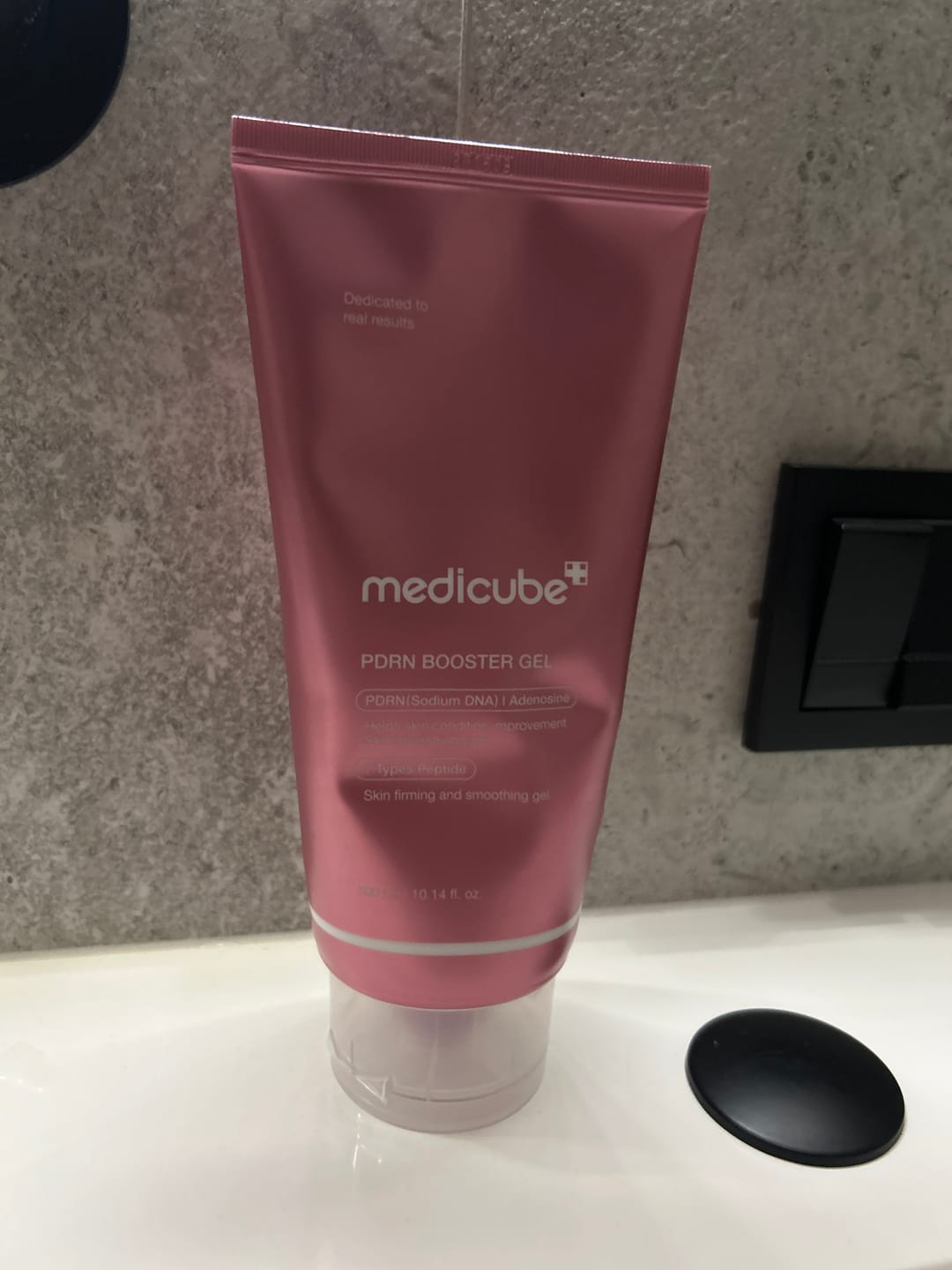 Customer photo review of Gels-būsteris ar PDRN mikrostrāvas ierīcei Medicube PDRN Booster Gel