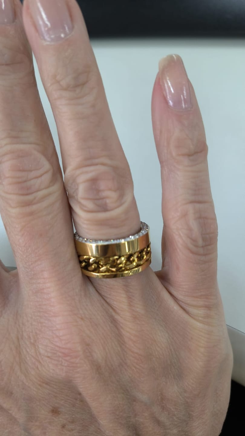 Customer photo review of Anel Elos Zircônia Banhado em Ouro 18K