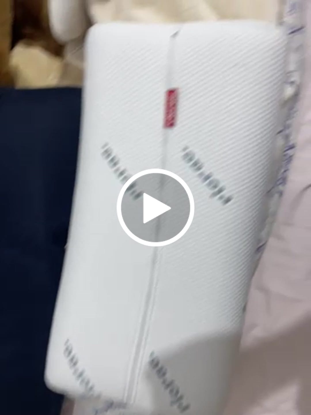 Customer video review of Contour Memory Foam Pillow suitable for Neck & Shoulder Pain