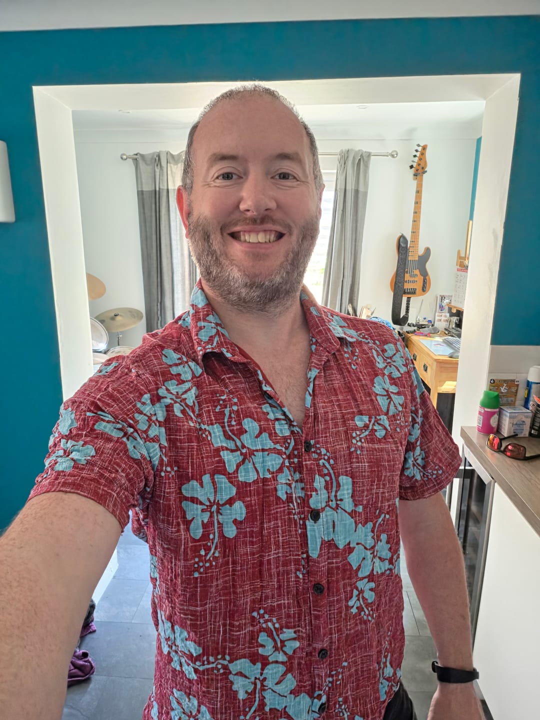 Customer photo review of Men's Red Floral Vintage Short Sleeve Button Up Beach Tropical Hawaiian Shirt