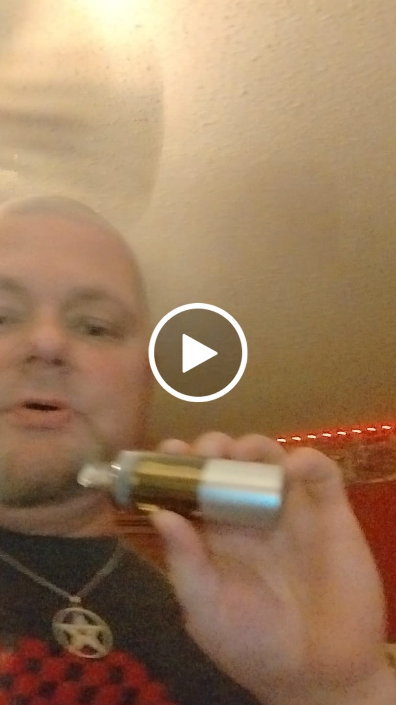 Customer video review of Gummy Bear Foger Switch Pro 30k (POD)