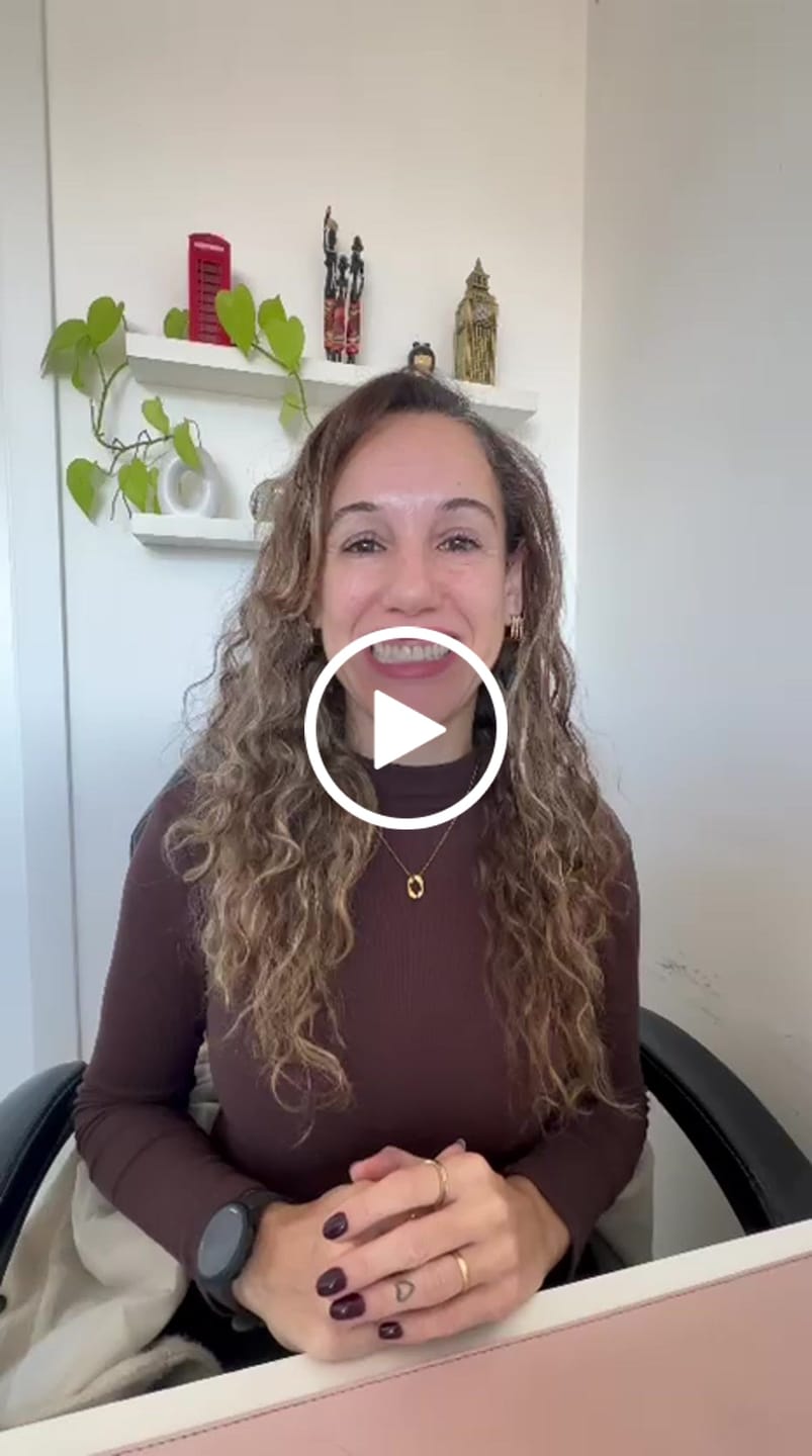 Customer video review of Brinco Amelie Triplo Divisões Banhado em Ouro 18K