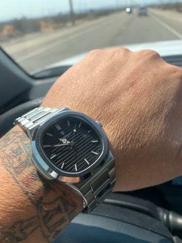 Customer photo review of Poedagar Deluxe Edition® Watch