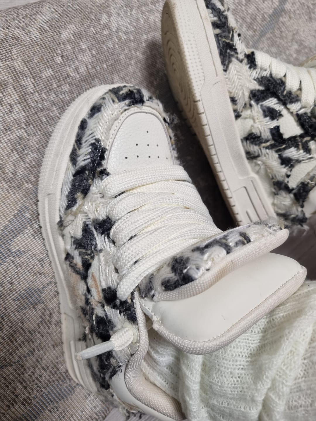 Customer photo review of Wolf Double Tongue Sneakers
