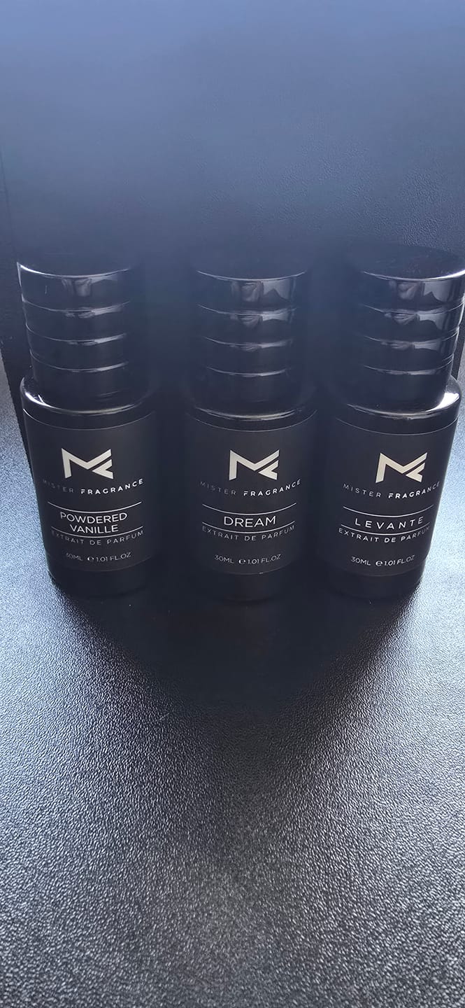 Customer photo review of Powdered vanille