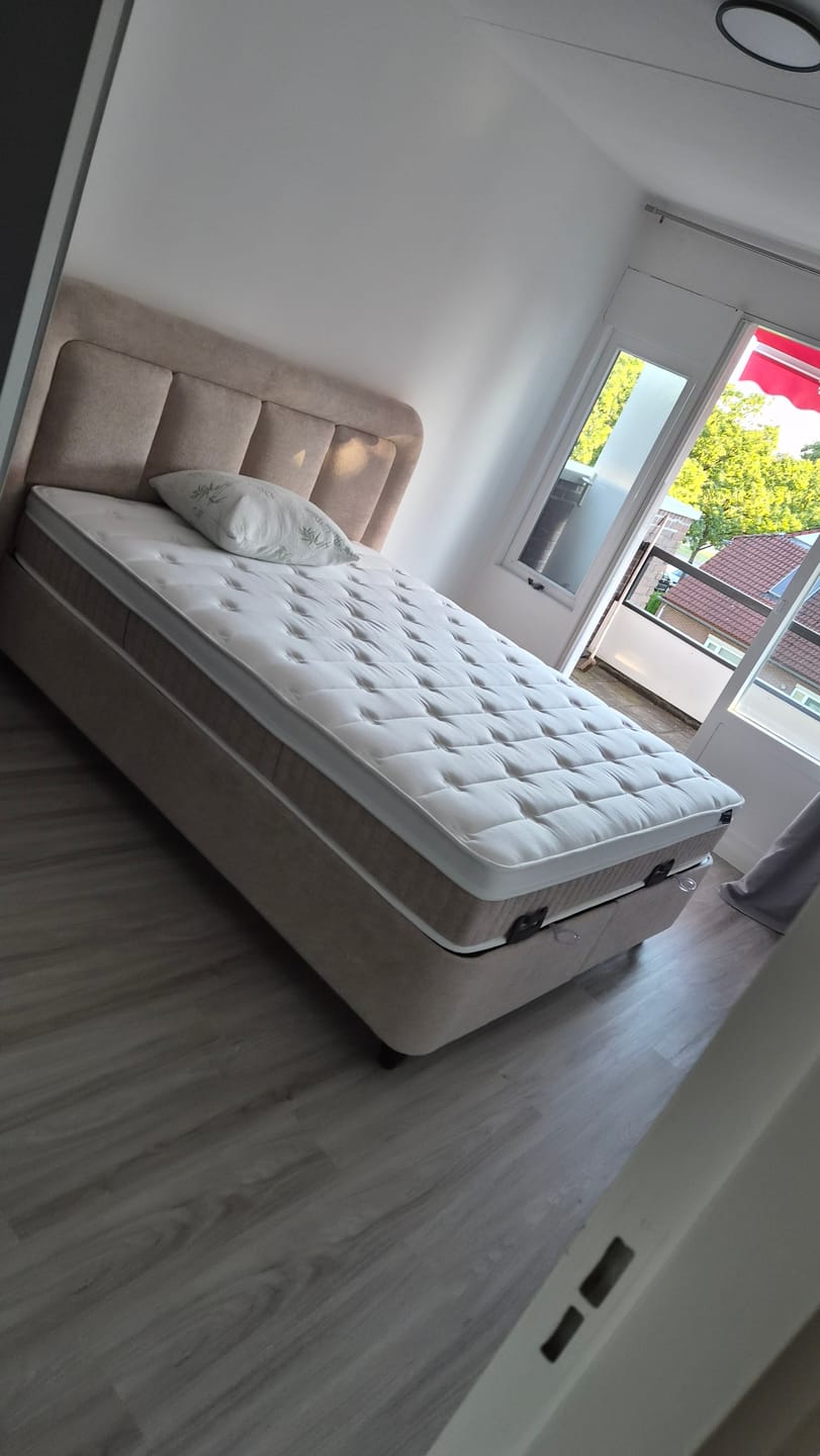Customer photo review of Boxspring met opbergruimte Velar