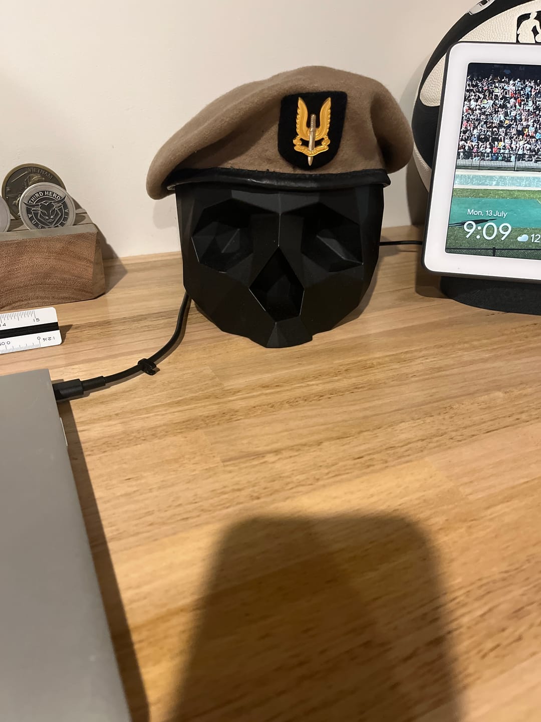Customer photo review of Black Skull Stand