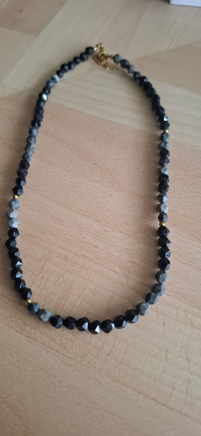 Customer photo review of Obsidian Halskette - Schneeflocken Obsidian