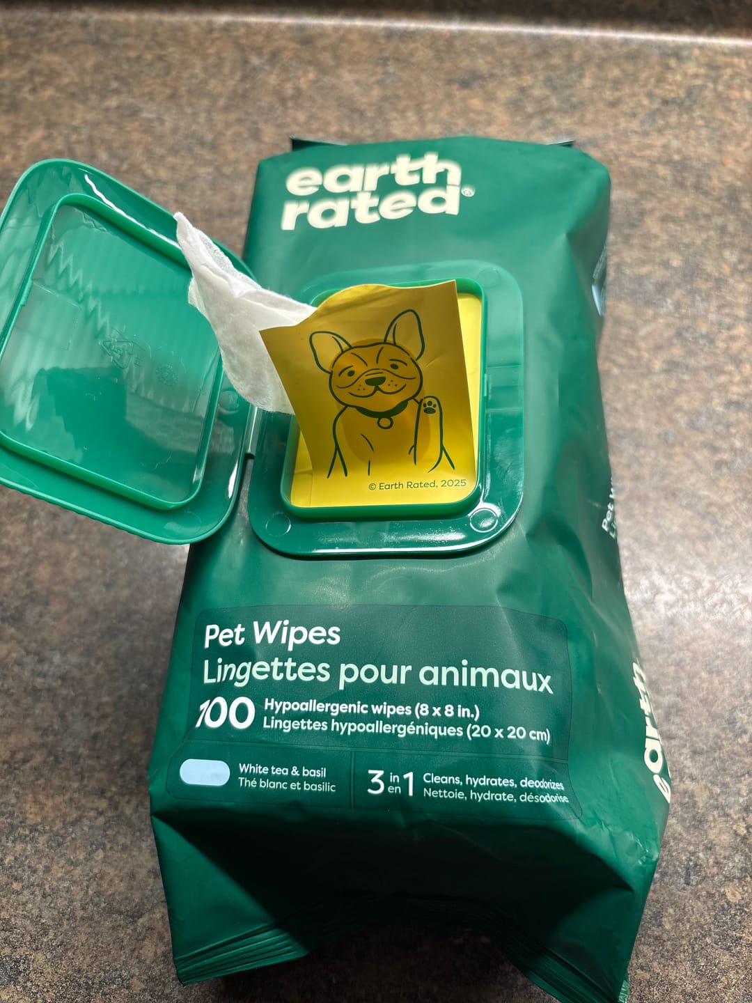 Customer photo review of Earth Rated - Lingettes nettoyante pour chien