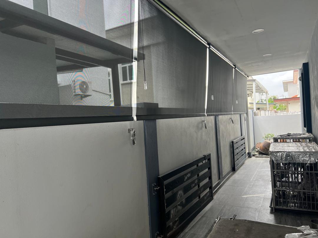 Customer photo review of Heavy Duty Waterproof & Windproof Outdoor Blinds