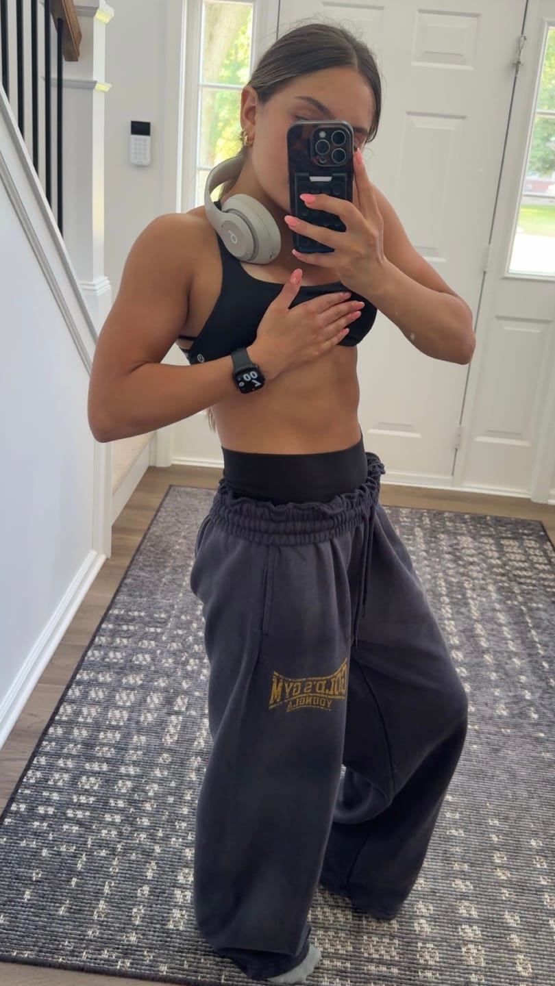 Customer photo review of 2052 - Gold's Iron Legacy Heritage Sweats