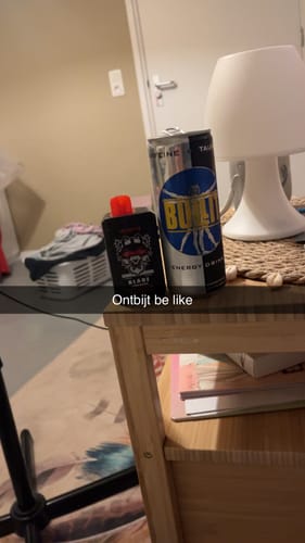 Customer photo review of Merry-Mi - Blade 30K - Puff Jetable / Vape Disposable - 5% nicotine